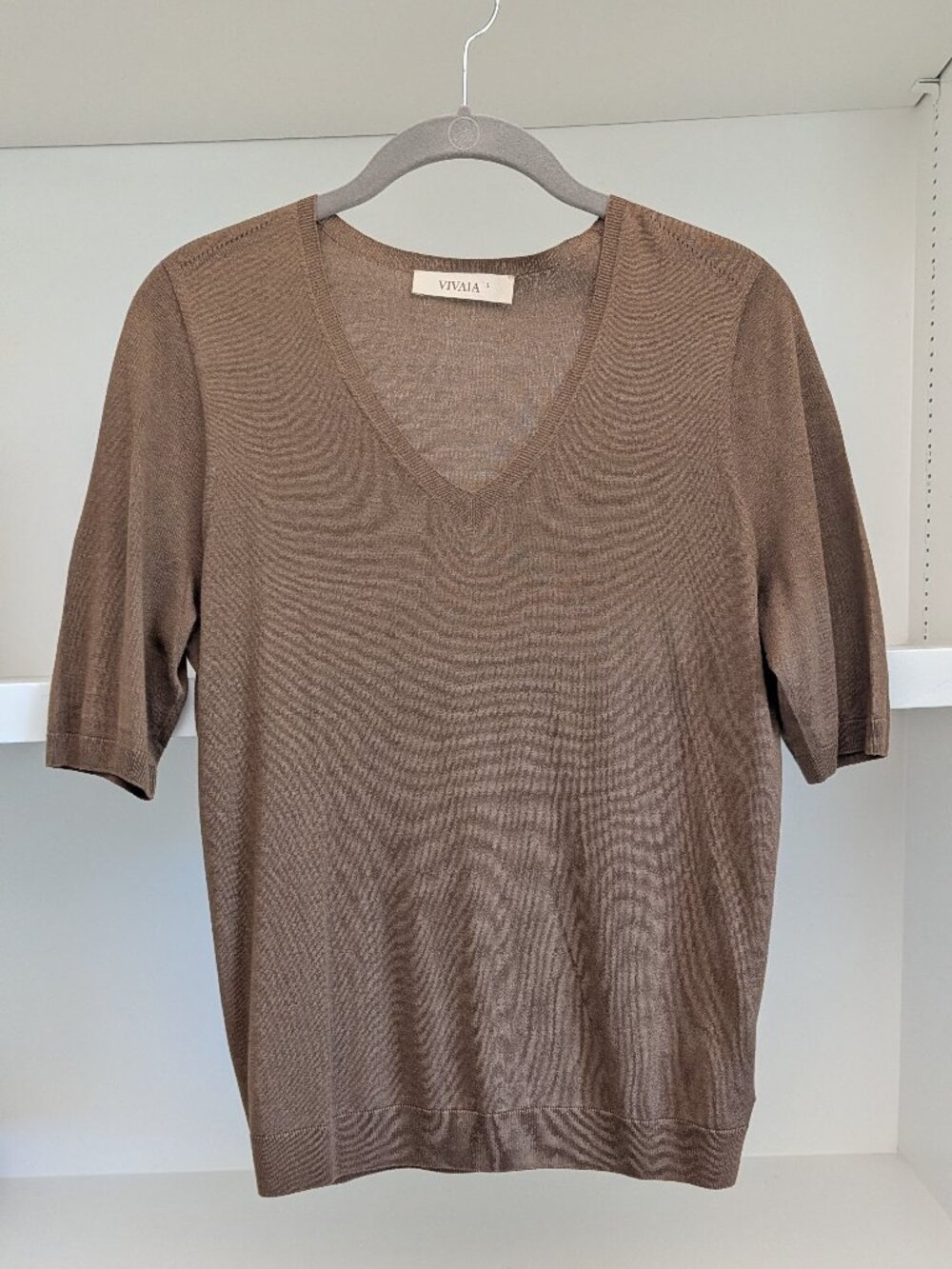 VIVAIA Silk-Blend Short Sleeve V-Neck Sweater